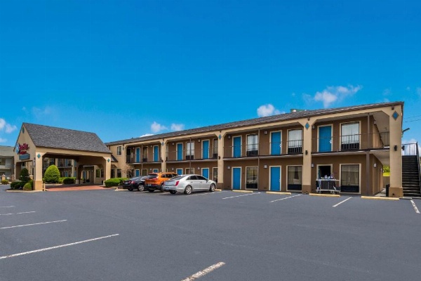 SureStay Plus Hotel by Best Western Jackson image 11