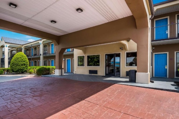 SureStay Plus Hotel by Best Western Jackson image 13